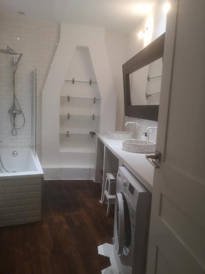 Appartement Proche Centre Ville, Port, Et Mont Faron Toulon Luaran gambar