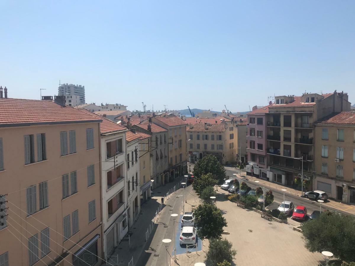 Appartement Proche Centre Ville, Port, Et Mont Faron Toulon Luaran gambar